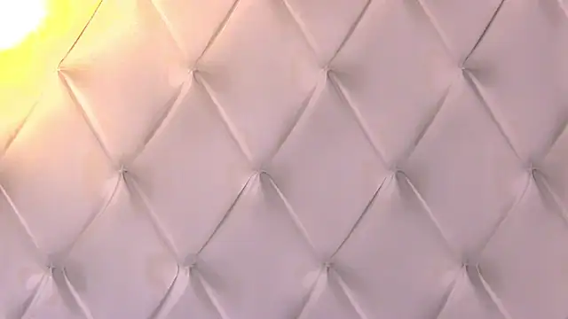 RissaRheys online show from 11-26-25, 09:05