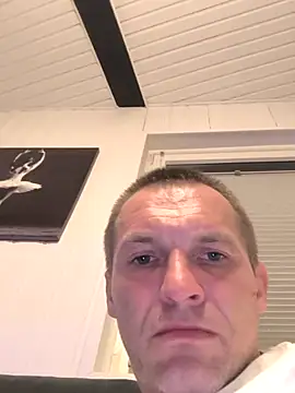 AttractiveSilk5 online show from 04-03-26, 11:58