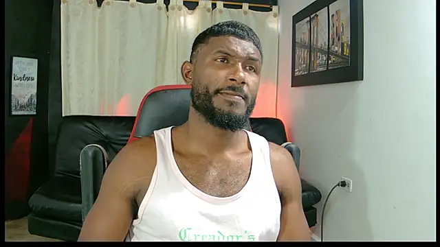 Snapshot of Black_indiian chatting on 02-25-26, 04:05 Black indiian online show from 02-25-26, 04:05