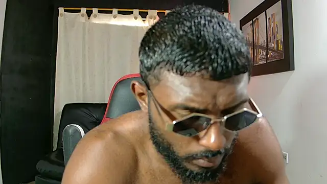 Snapshot of Black_indiian chatting on 03-12-26, 02:23 Black indiian online show from 03-12-26, 02:23