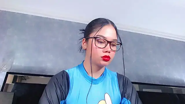 Snapshot of JasmineMoore chatting on 02-19-25, 08:31 JasmineMoore online show from 02-19-25, 08:31