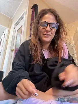 SafeinouterSpace online show from 09-12-25, 06:08