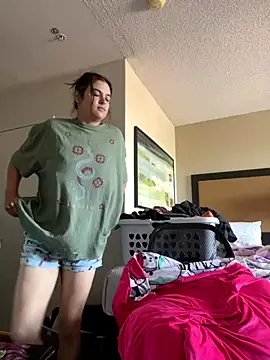 SafeinouterSpace online show from 10-05-25, 06:06