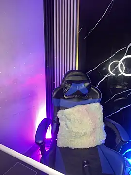 Ady 18 online show from 12-19-25, 06:15