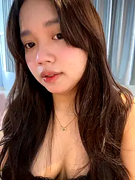 Hotellinh12 online show from 10-20-25, 07:42