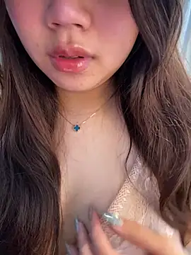 Hotellinh12 online show from 04-04-26, 07:17