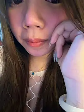 Hotellinh12 online show from 04-17-26, 01:36