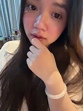 Hotellinh12 online show from 04-23-26, 10:47