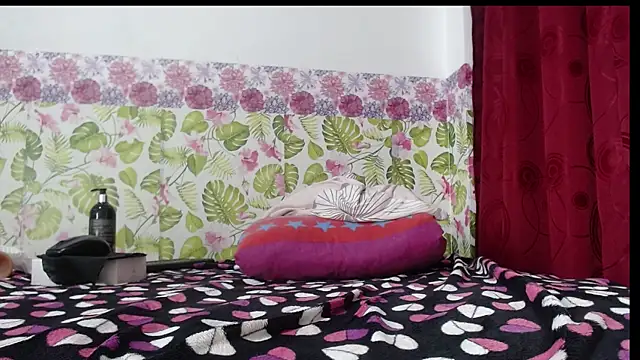 Watagatapitusberry1 online show from 01-10-25, 03:39