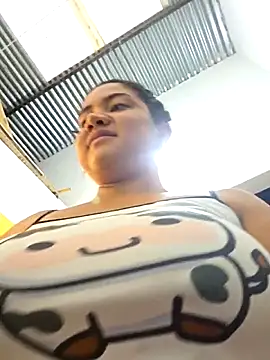 Watagatapitusberry1 online show from 11-17-25, 10:15