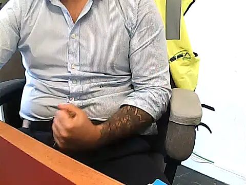 Boysexy98 online show from 05-27-26, 12:02