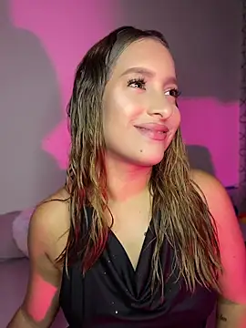 Agnescruzz online show from 06-18-26, 04:24