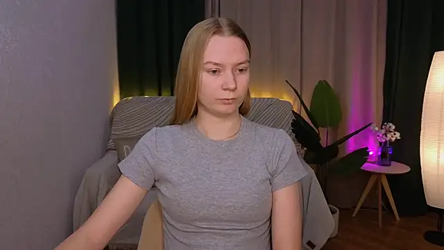 CarolynCohen   online show from 02-03-25, 01:52