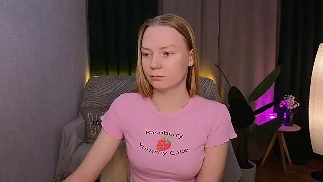 CarolynCohen   online show from 02-21-25, 02:06