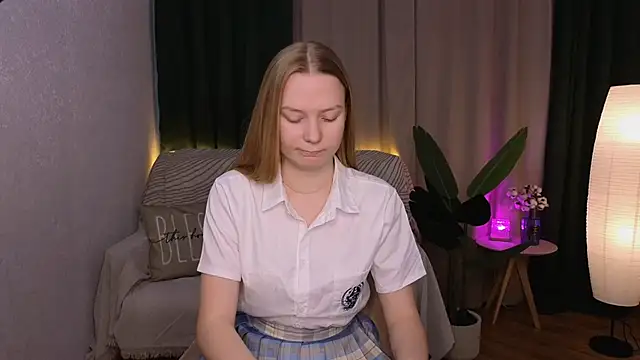 CarolynCohen   online show from 02-27-25, 02:10