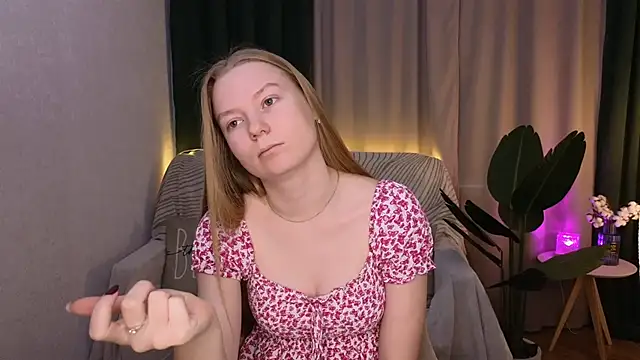 CarolynCohen   online show from 03-20-25, 02:08