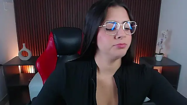 lizowenn  online show from 01-29-25, 12:13