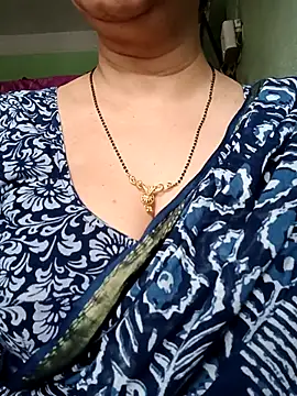 Snapshot of Rosy-B chatting on 05-01-26, 12:26 Rosy-B online show from 05-01-26, 12:26