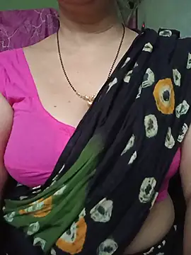 Snapshot of Rosy-B chatting on 05-30-26, 10:01 Rosy-B online show from 05-30-26, 10:01