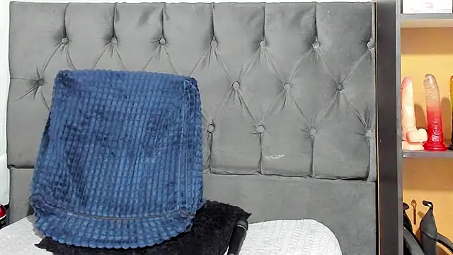 Snapshot of amberr34 chatting on 02-13-25, 11:17 amberr34 online show from 02-13-25, 11:17