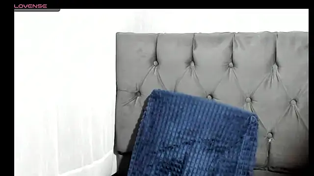 Snapshot of amberr34 chatting on 03-15-25, 04:54 amberr34 online show from 03-15-25, 04:54