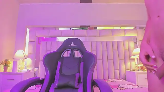 mariiahneedles online show from 03-26-26, 10:10