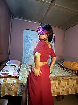 Snapshot of Flirtandfuck0 chatting on 11-17-25, 10:21 Flirtandfuck0 online show from 11-17-25, 10:21