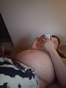 machobear87 online show from 04-23-26, 09:17