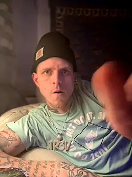 Snapshot of traejddd chatting on 10-03-25, 03:25 traejddd online show from 10-03-25, 03:25