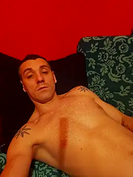 Snapshot of Aian09 chatting on 02-01-25, 01:44 Aian09 online show from 02-01-25, 01:44