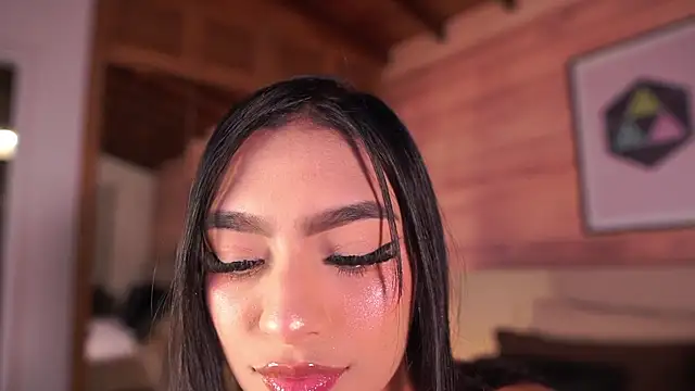 Snapshot of IzzyWild chatting on 11-27-25, 10:17 IzzyWild online show from 11-27-25, 10:17