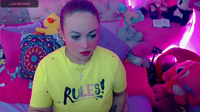 Snapshot of martina_bk chatting on 03-15-25, 12:58 martina bk online show from 03-15-25, 12:58