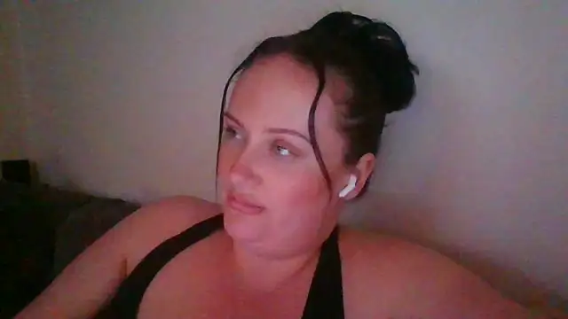 CurvyQueen2023 online show from 02-01-26, 09:24