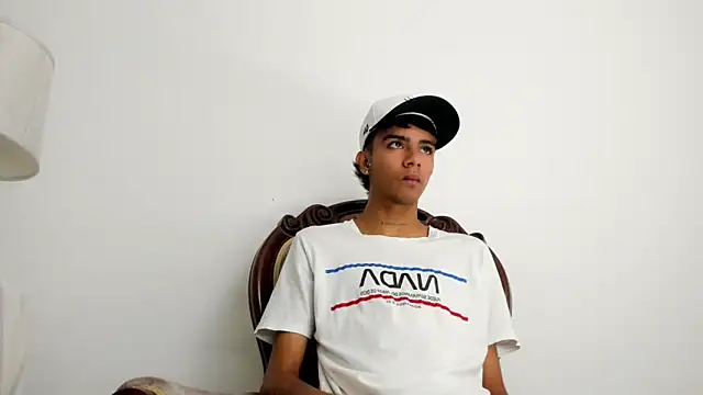 dikey 62 online show from 02-18-25, 08:14