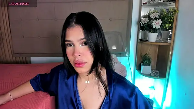 Natasha  Sccott online show from 01-27-25, 02:57