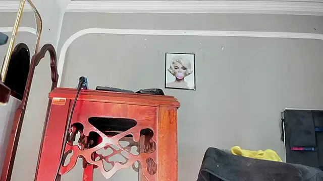 Jimena Grey online show from 01-12-26, 02:39