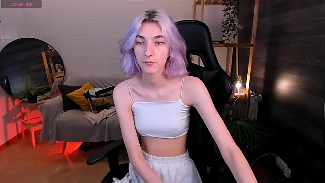 Snapshot of Mia_Cheers chatting on 10-05-25, 01:53 Mia Cheers online show from 10-05-25, 01:53