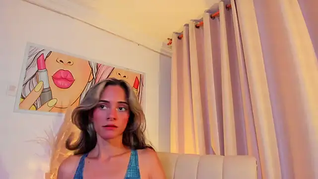 SkiinnyAna online show from 10-25-25, 07:41