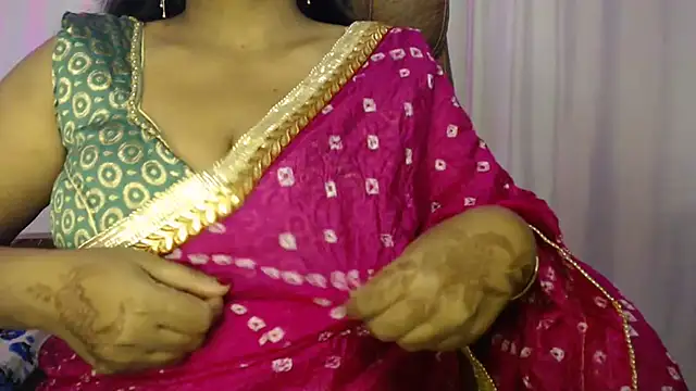 Snapshot of Prita07 chatting on 11-15-25, 04:10 Prita07 online show from 11-15-25, 04:10