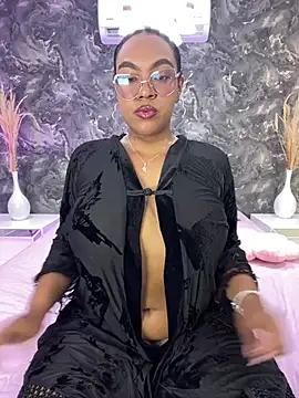 Snapshot of Esmeralda_Duarte chatting on 07-02-26, 10:32 Esmeralda Duarte online show from 07-02-26, 10:32