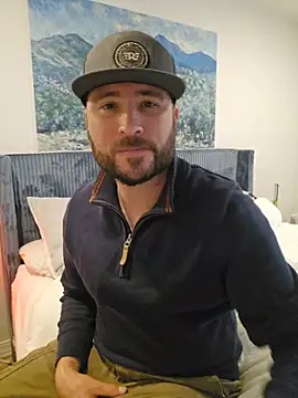 JeepinAround online show from 12-21-25, 09:00