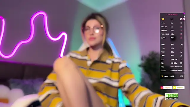 ellie miu online show from 12-21-24, 06:23