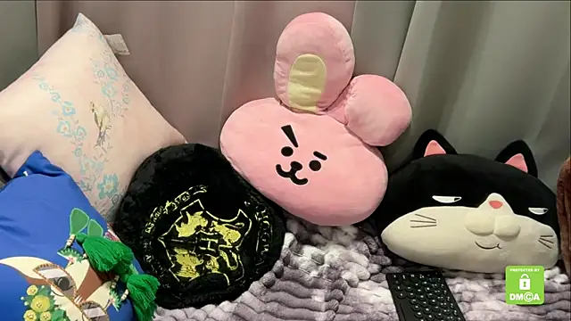 Unique-Beauty online show from 11-19-25, 04:51