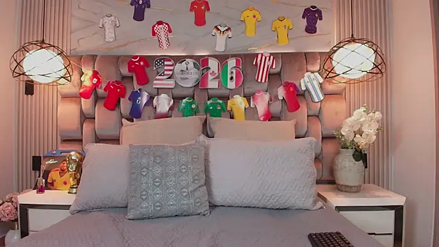 JenSexy  online show from 06-18-26, 07:07