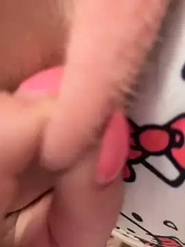 Snapshot of charmillebr chatting on 03-23-25, 03:32 charmillebr online show from 03-23-25, 03:32