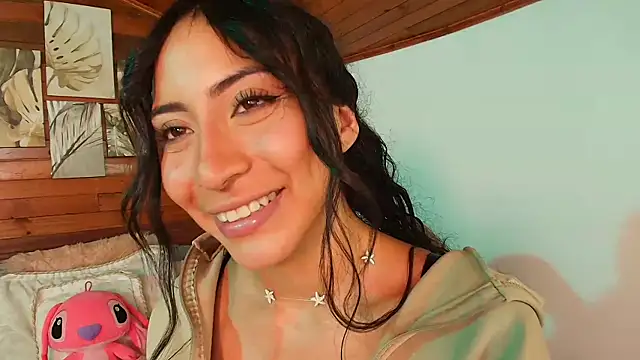 amber curly online show from 10-24-25, 09:11