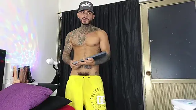 john cartter1 online show from 03-05-25, 05:29