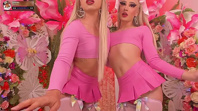 Snapshot of AlisonSharon chatting on 12-13-24, 02:43 AlisonSharon online show from 12-13-24, 02:43