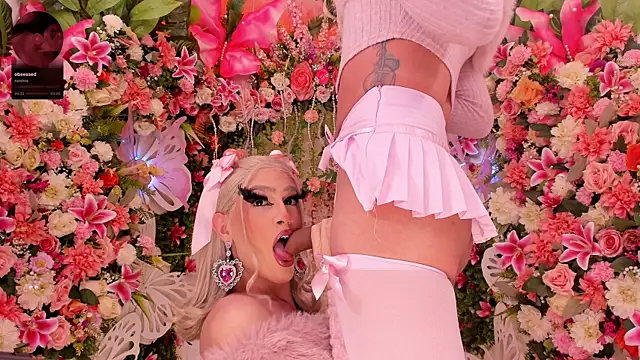 Snapshot of AlisonSharon chatting on 03-23-25, 05:00 AlisonSharon online show from 03-23-25, 05:00