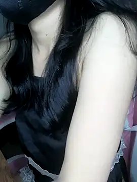 Snapshot of _Linez_ chatting on 03-15-25, 02:23  Linez  online show from 03-15-25, 02:23